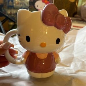 Hello kitty pink mug